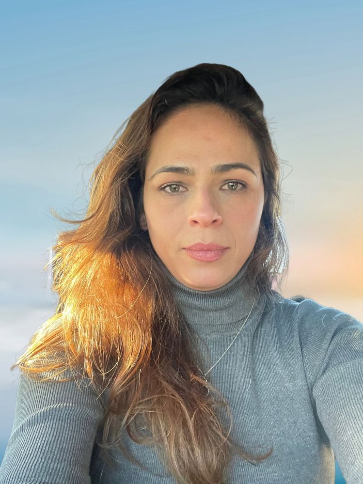 esmenia_perfil.jpg