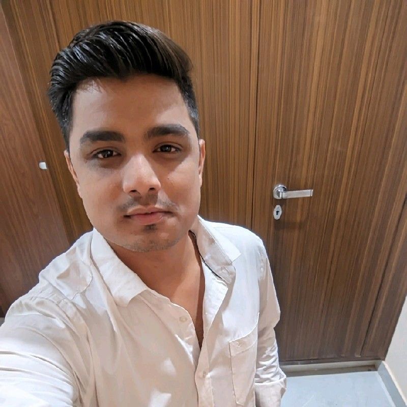rishabh_profile_pic.jpg